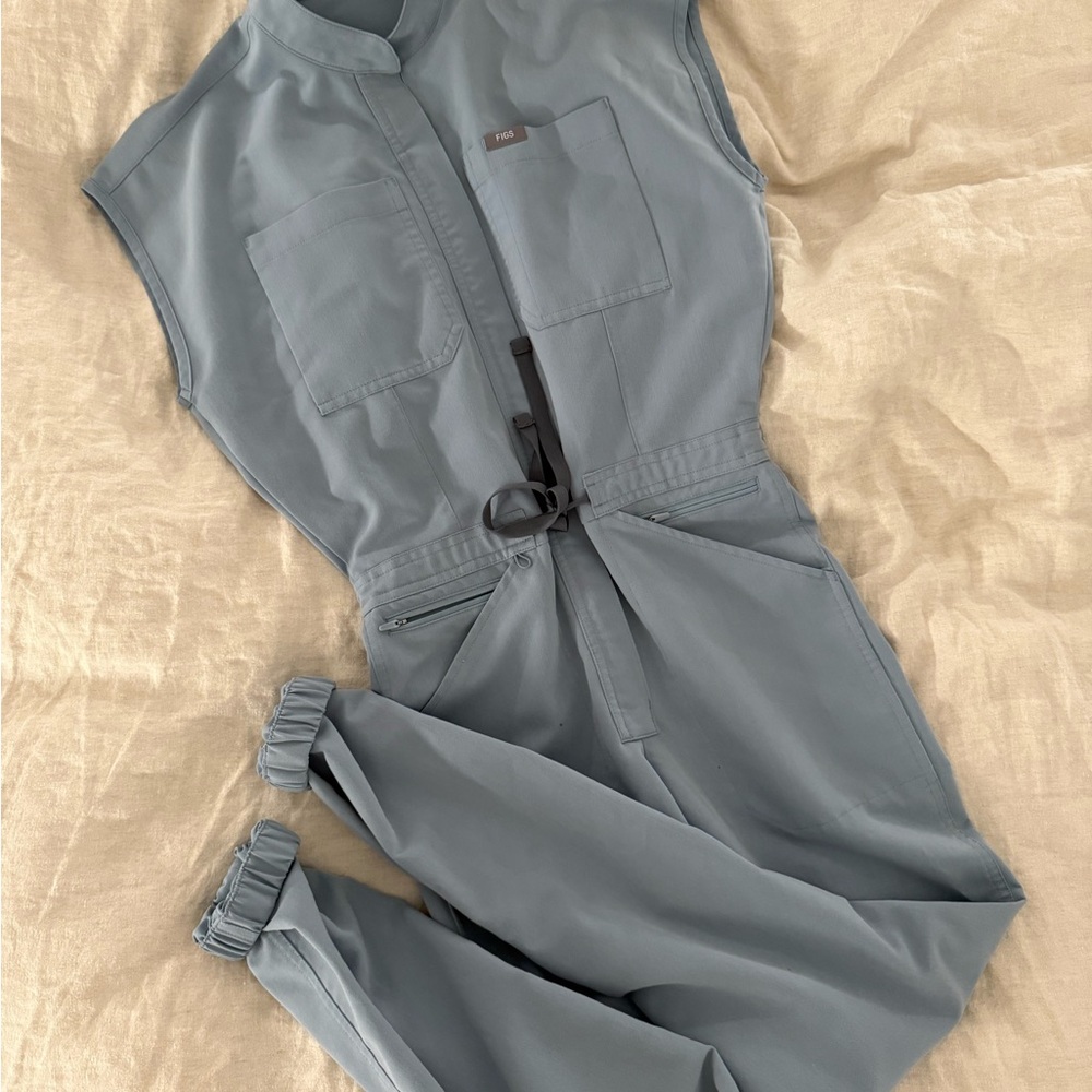 Figs rafaela cargo jumpsuit XXS